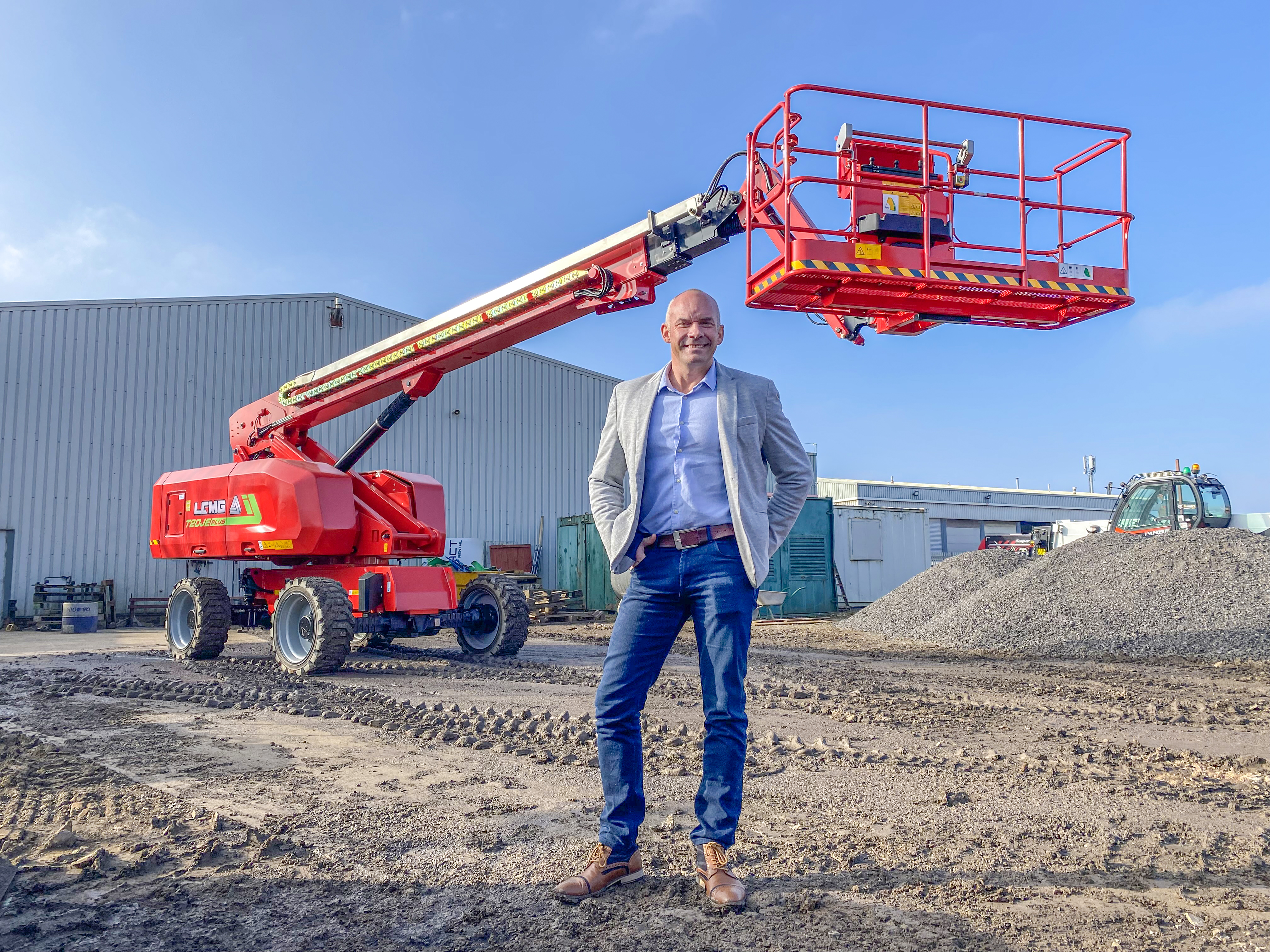 Contract hire specialist promotes ‘rise of lithium’ with LGMG booms