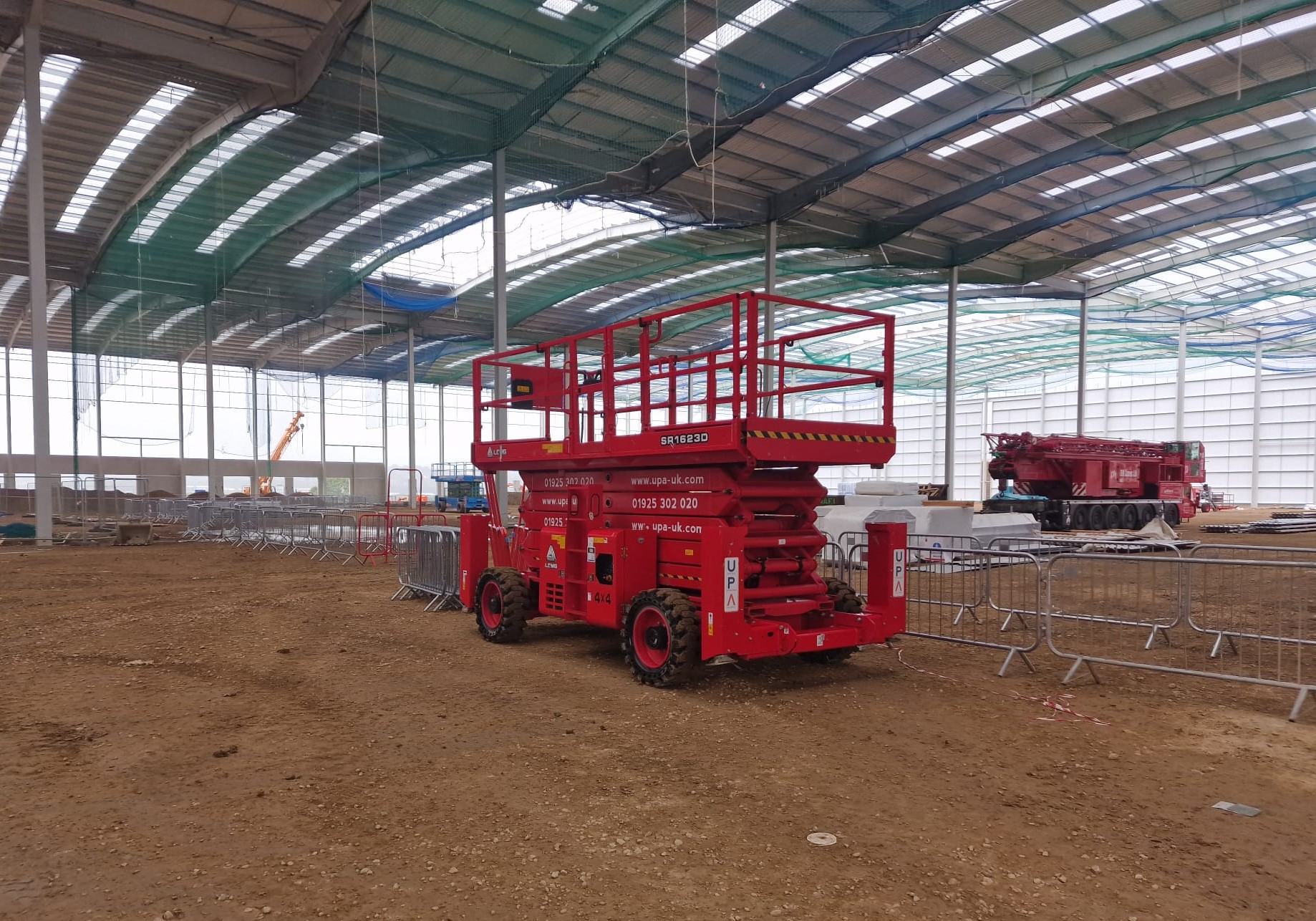 APS delivers more LGMG scissor lifts to UPA