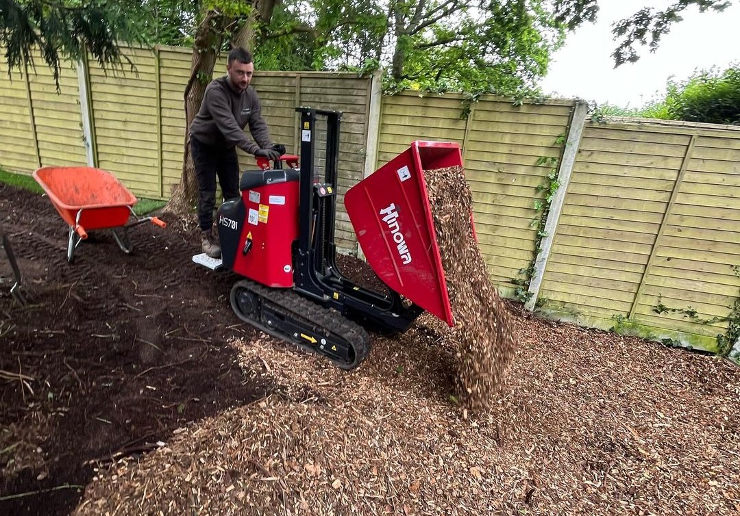 turf specialist grows productivity with Hinowa minidumper 