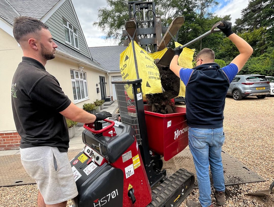Loading up mini Dumper