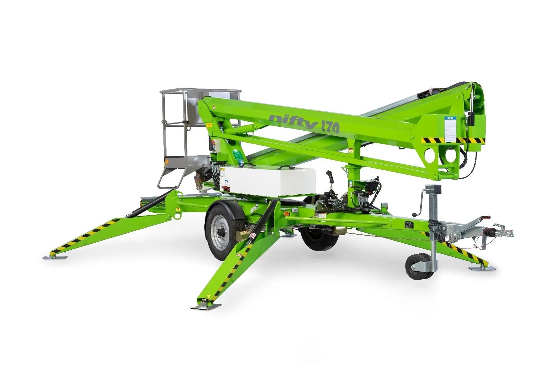 nifty_170_3qtr_outriggers_down